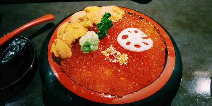 うにいくら丼