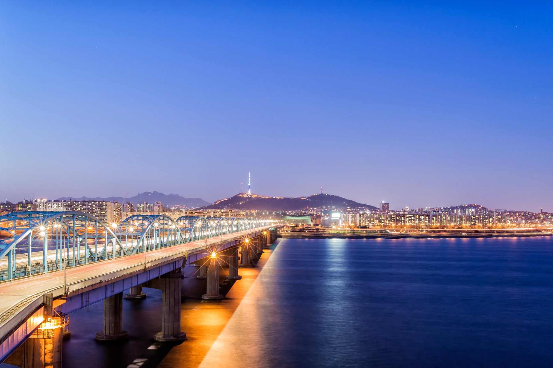 Always shining light of Seoul