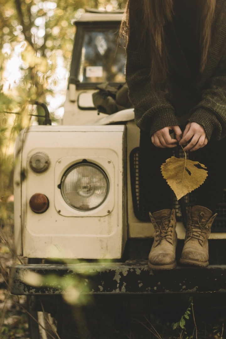 Alone a girl