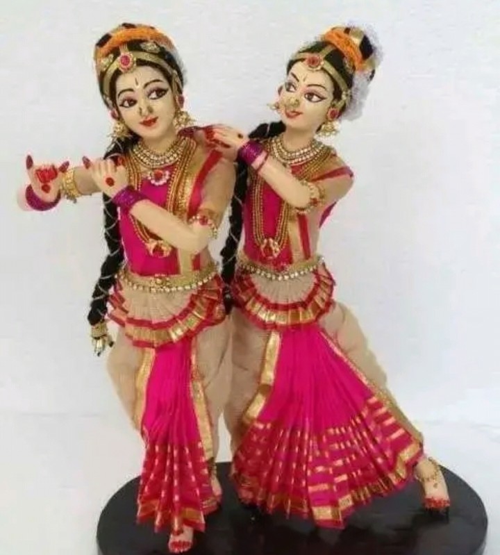 Traditional Girls