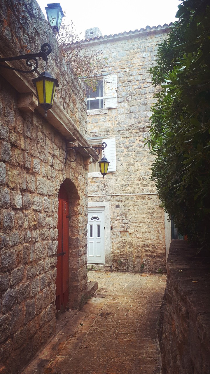 Alley