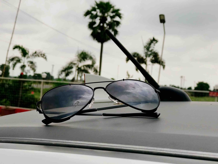 sunglass