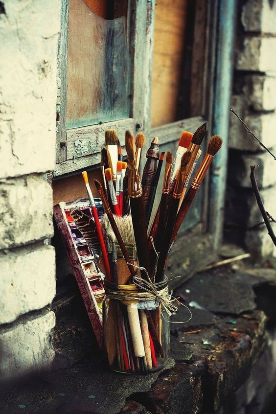 paint brushes ❤️