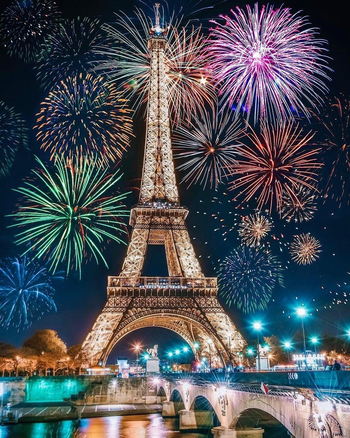 new year , new life. hope everyone get a good year . love !