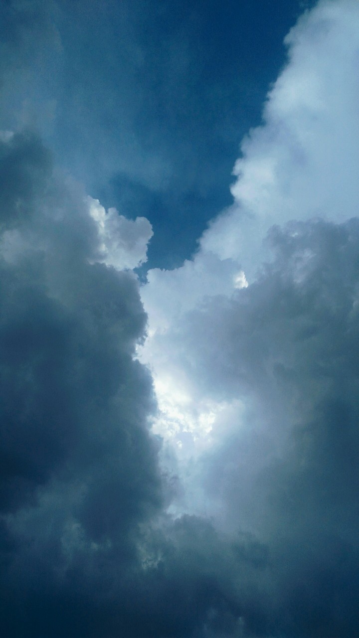 blue sky | beautiful blu sky by Hitesh chouhan
