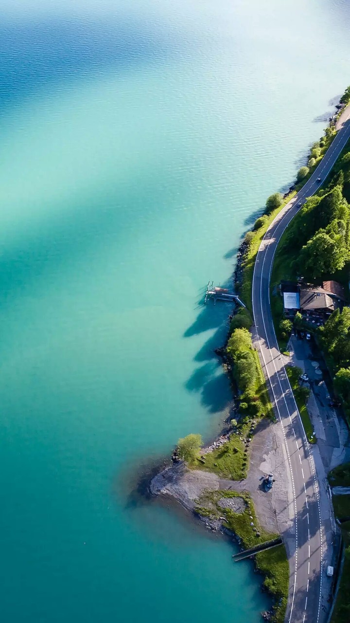 sea & road