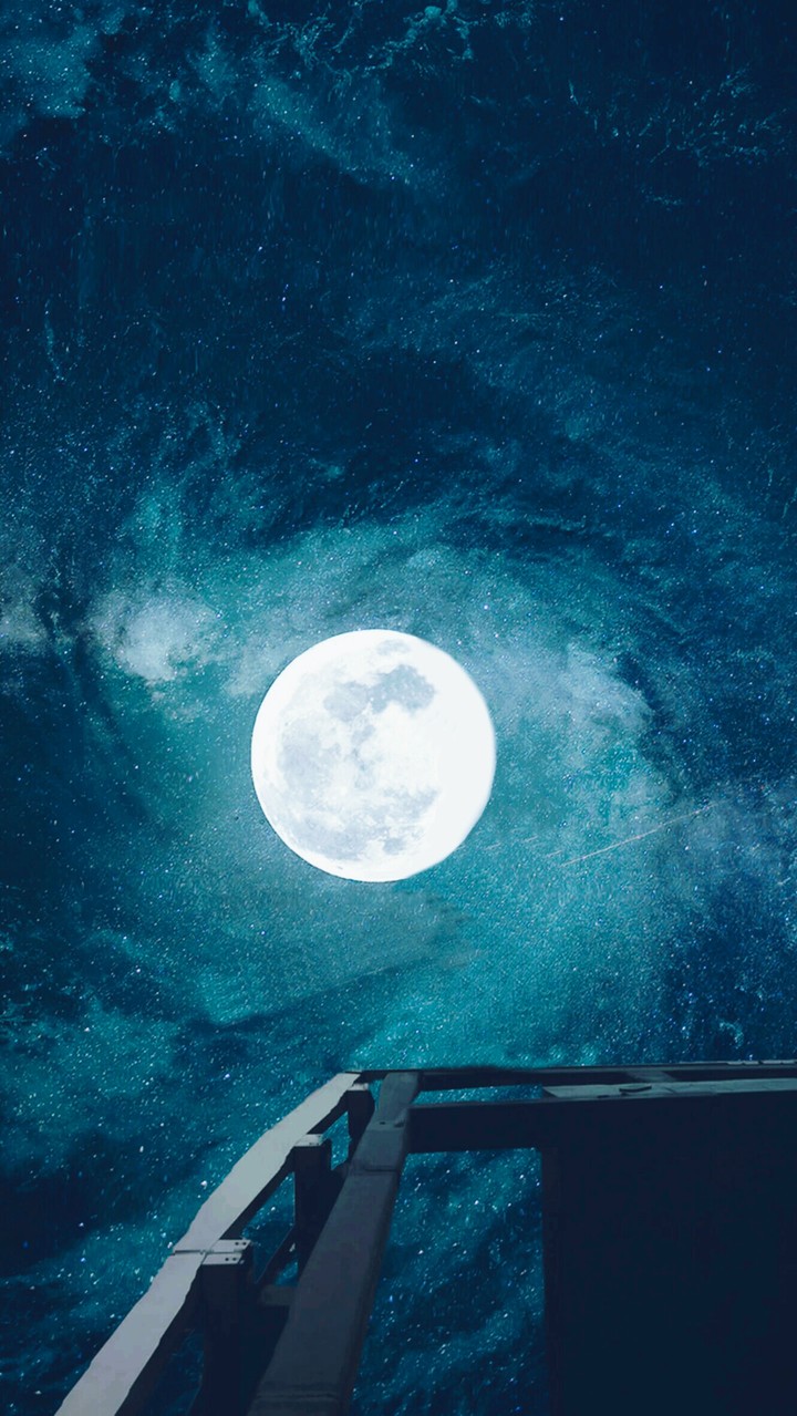 Mooooooooon