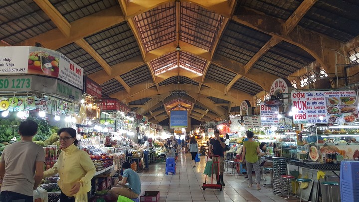 Bến Thành Market