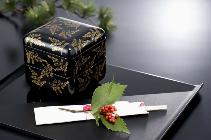 Beautiful lacquer containers