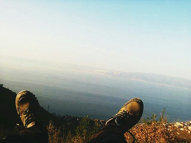 sitting against the wind