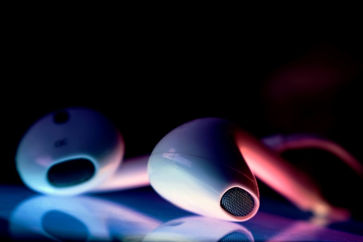 earphones