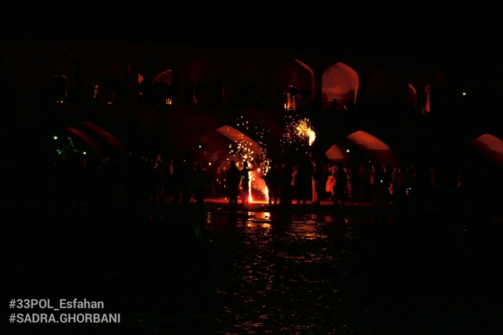 Historic sites in Isfahan bridge 33bridge (33pol)