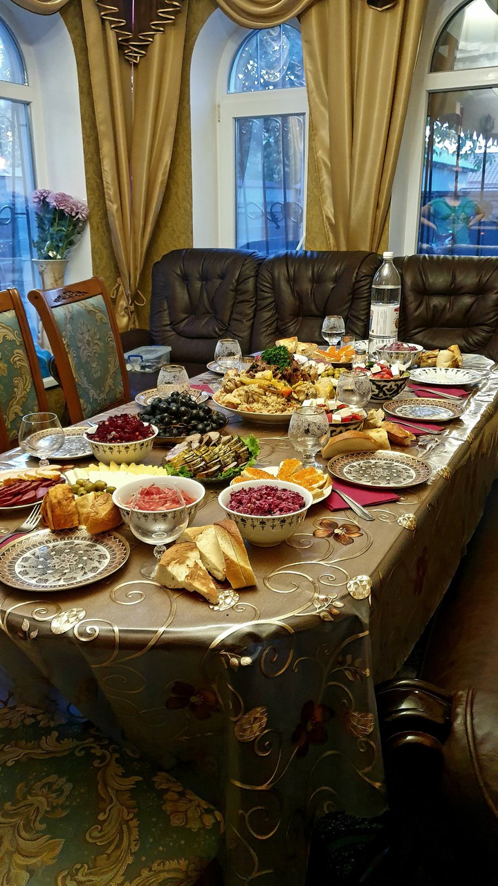 festive table
