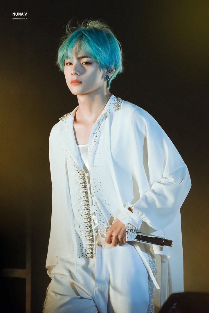 V looking etheral