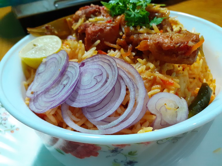 Hydrabadi chicken dum biryani