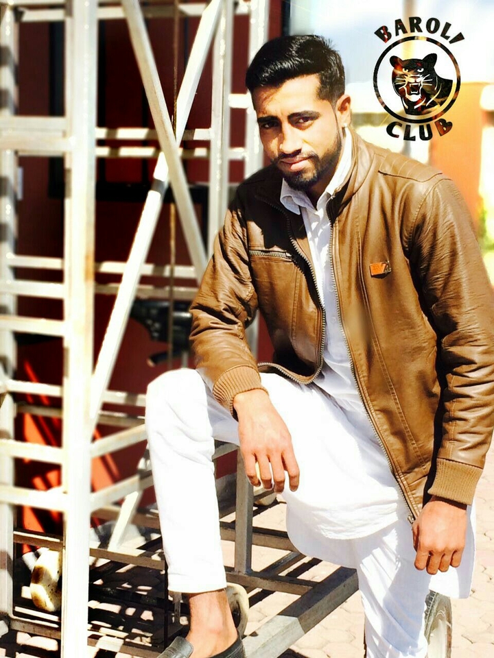 interested in editing pic then whatsapp me at 8194838857