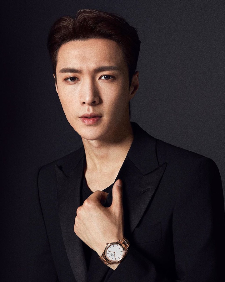 LAY