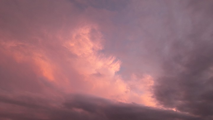 Nuvens no pôr do sol...
