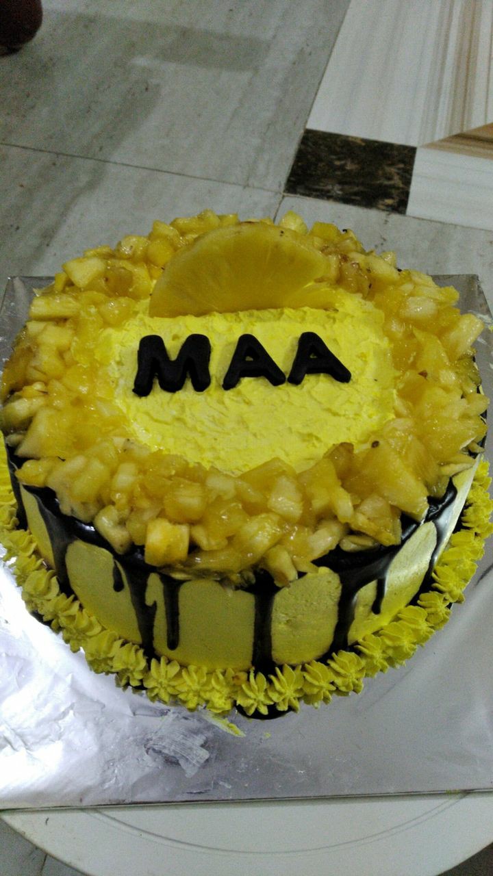 pineapple cake for mother