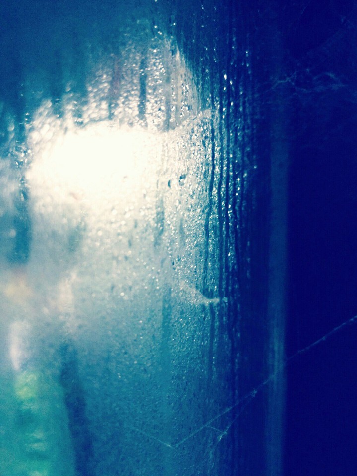 blur droplets