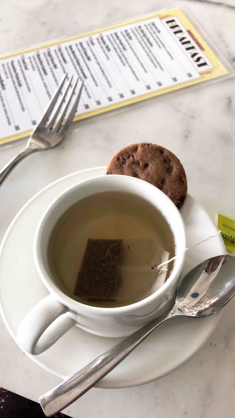 Tea & Cookie