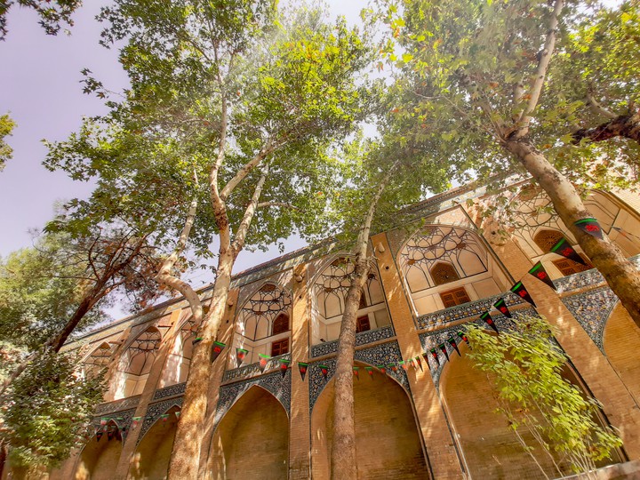 Chahar Bagh School