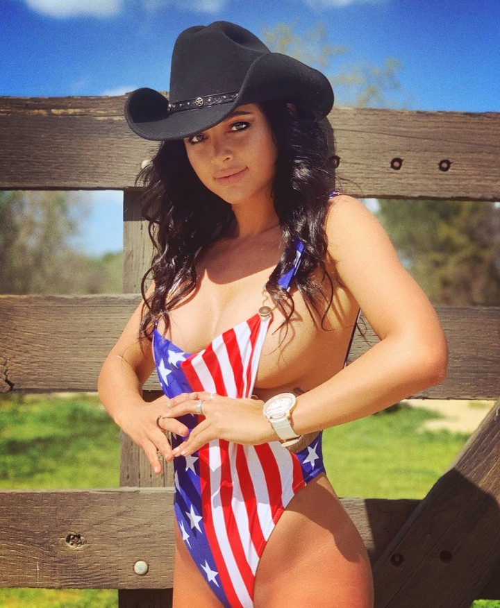 Sexy Cowgirl