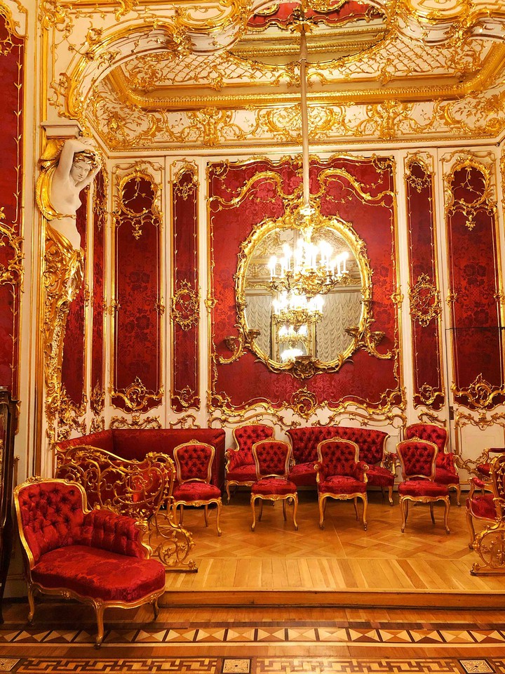 Hermitage museum Saint-Petersburg