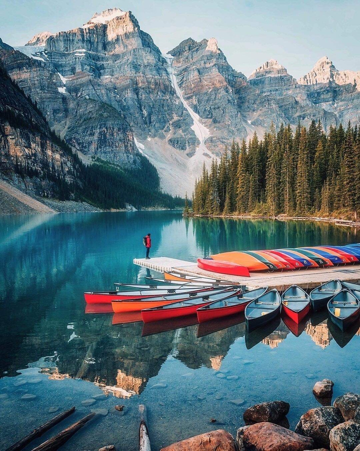 Lake Moraine, Canada
