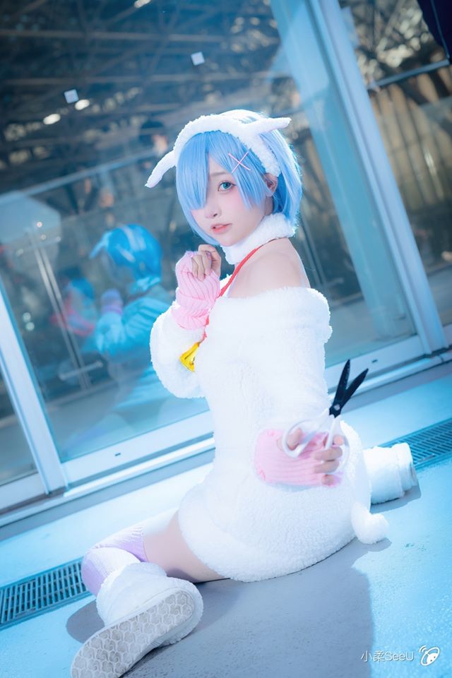 rem cosplay