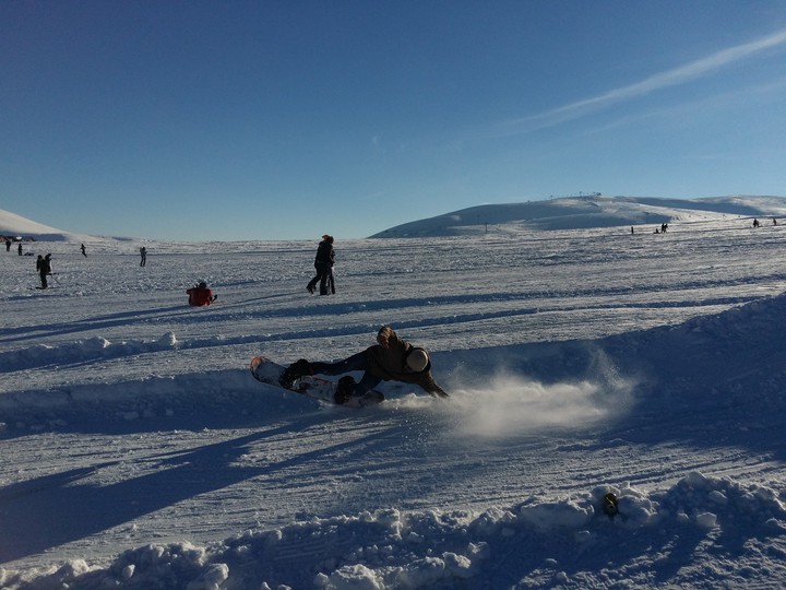 snowboard