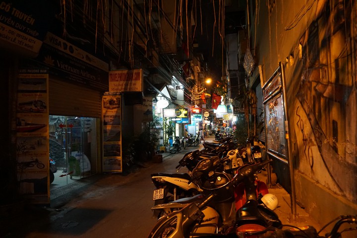 Vietnam night