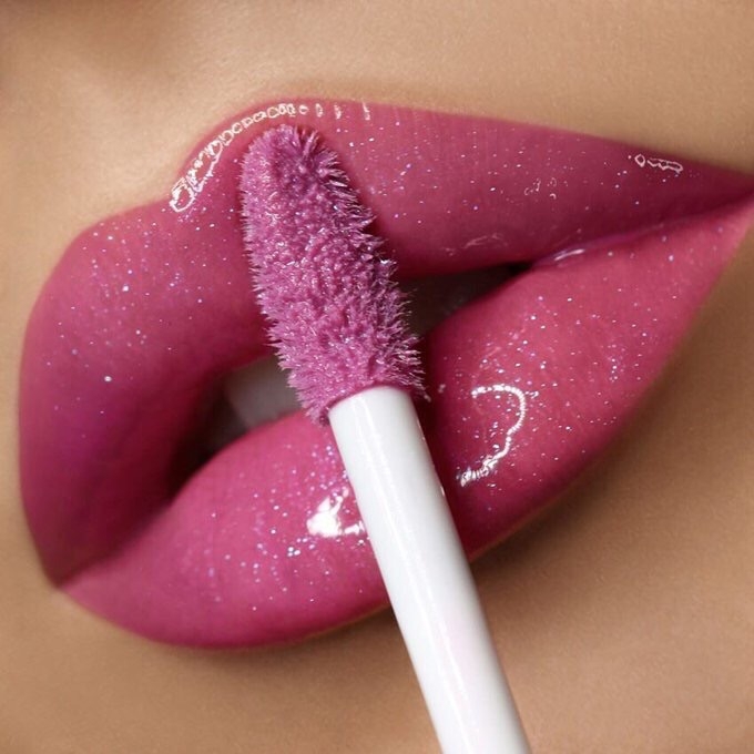 LIPGLOSS