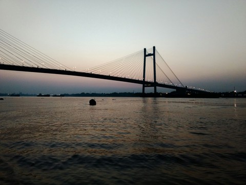 Vidyasagar Setu , Kolkata .