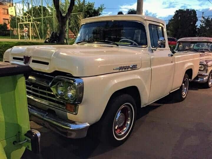 Chevrolet apache 2