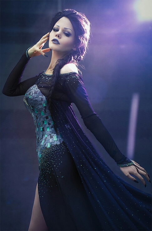 DARK QUEEN ELSA