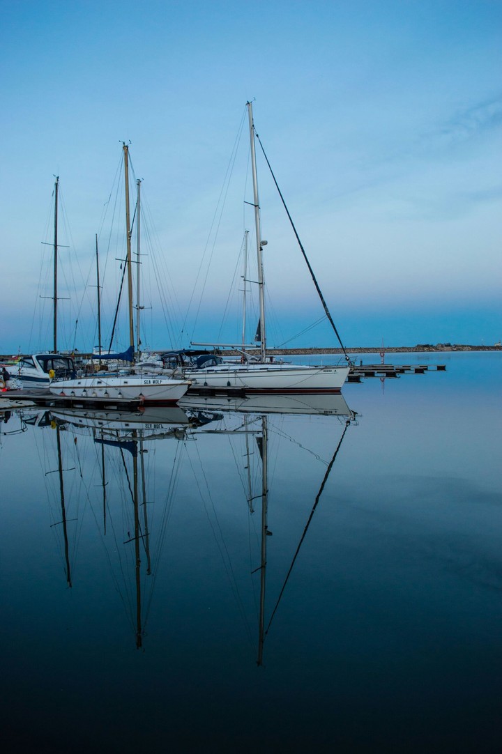 mirror mirror on the sea