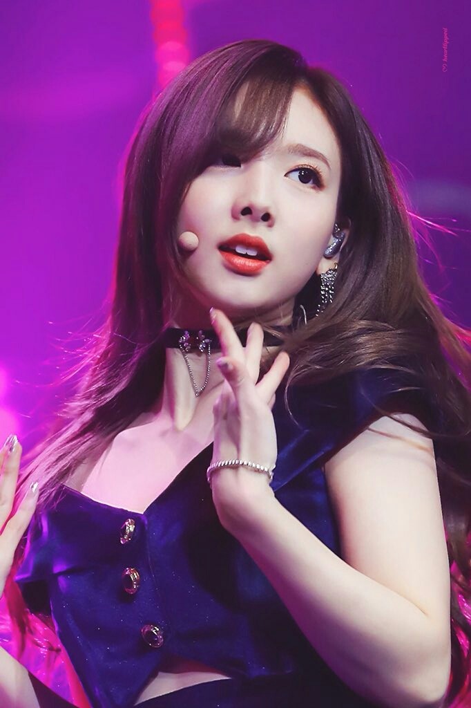 Im Nayeon