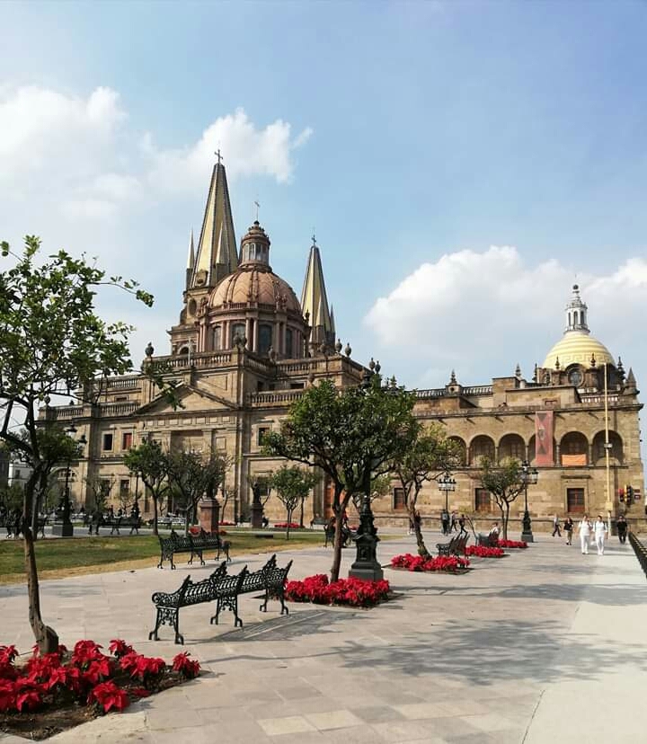 #guadalajara #parque #iglesia #ciudad #México #jardín