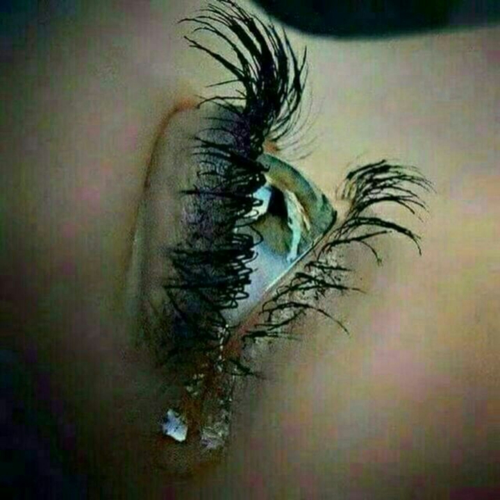 اشک درچشمان من طوفان غم دارد ب دل