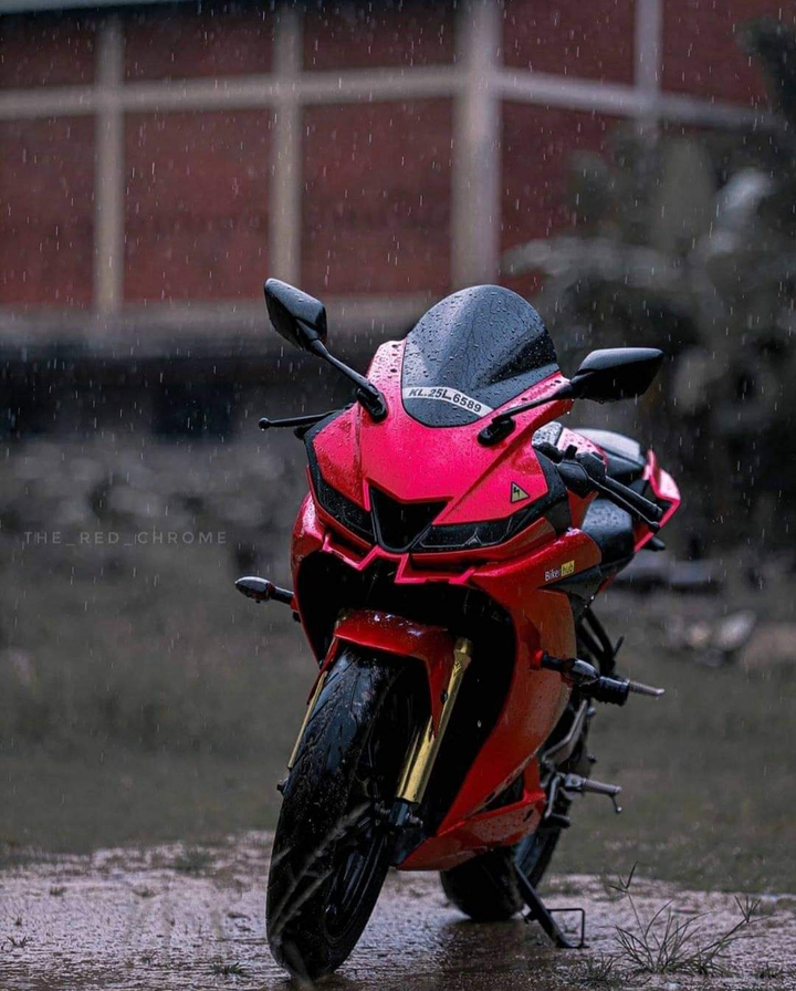 R15