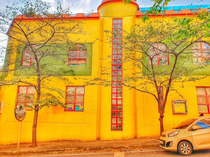 yellow building