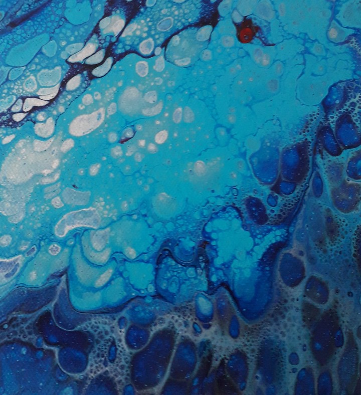 pouring blue2
