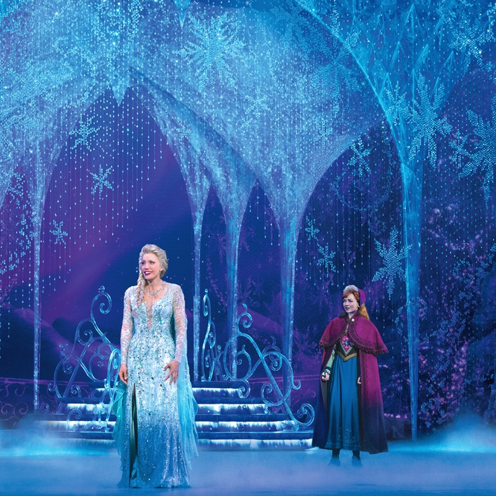 ❄ ELSA & ANNA ❄