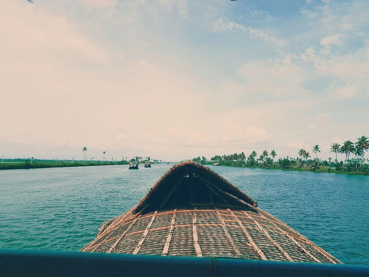 house boat