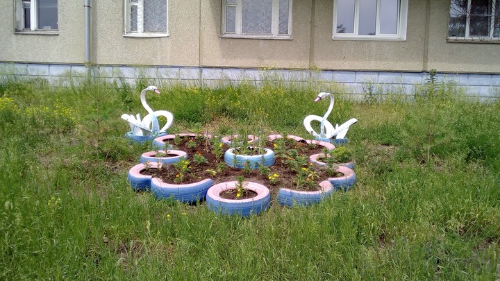 клуба из покрышек