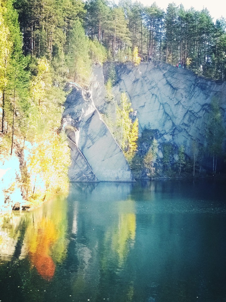 сказочное озеро
