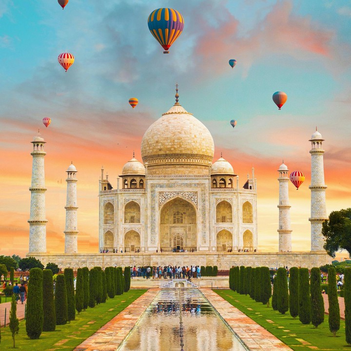 """""""""Taj Mahal"""""""" Important Place