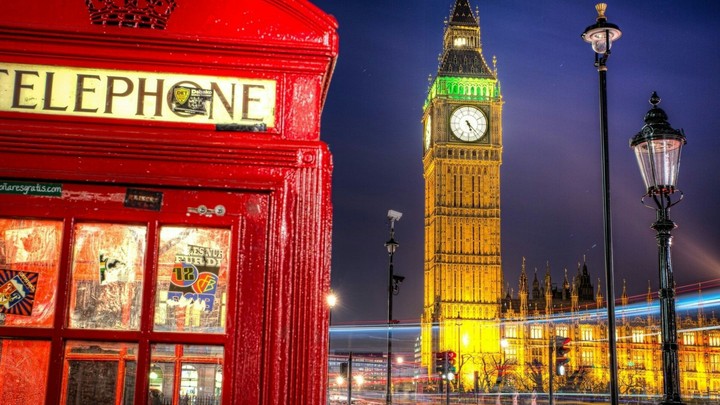 London by night