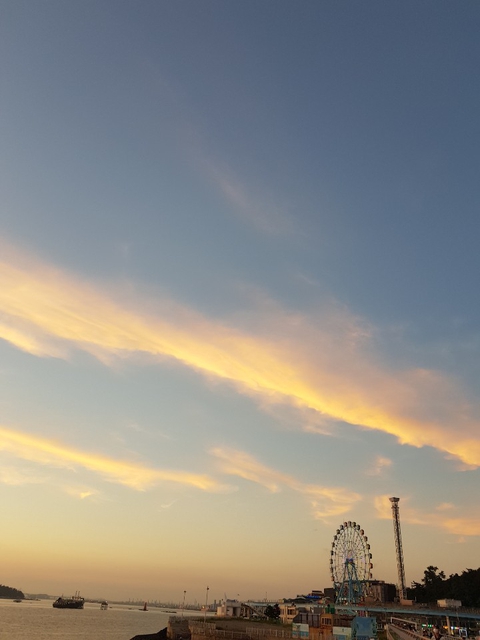 Amusement park and sky.